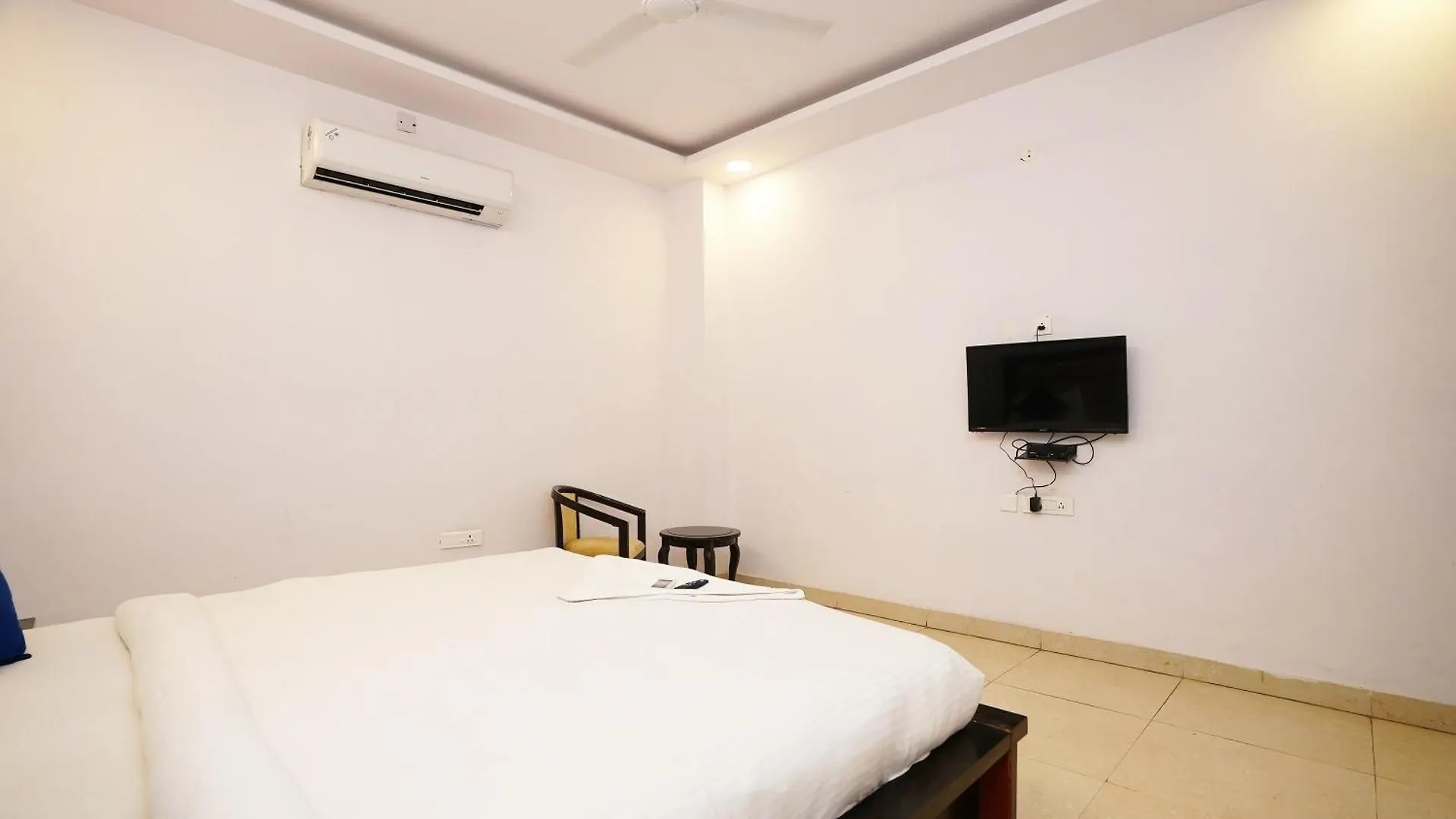 White Rock Hotel Gurgáon